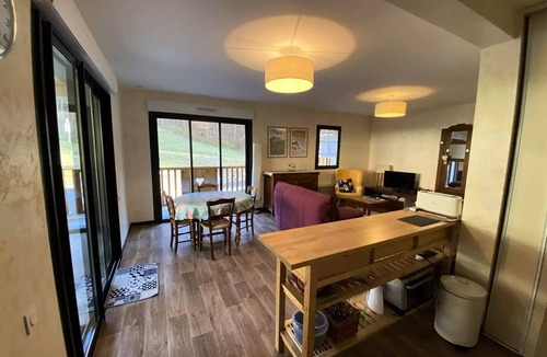 Bareges Apartment | Residence Pre De Camille - Spacious apartment with balcony, terrace and garage close to the center of Barèges