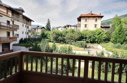 Bourg-Saint-Maurice Apartment | Resort center, 1st floor, balcony, tv, 48m², Les Arcs