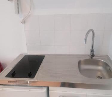 Quartier de la Goutte-d'Or Apartment | Rimk Location