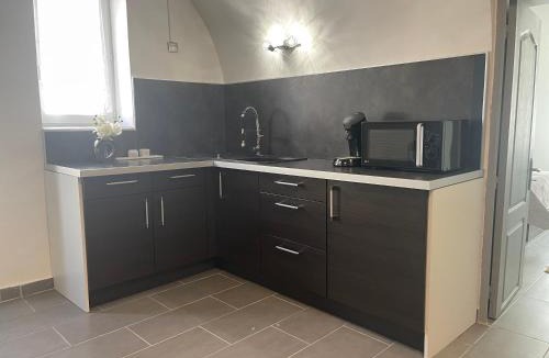 Centre Ville d'Ales Apartment | Roman