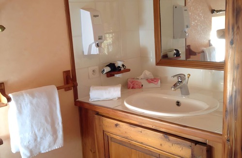 Polignac Bed & Breakfast | “Romance” Guest Room with Shared Terrace, Garden, and Wi-Fi