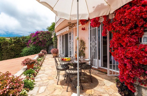 Villefranche-sur-Mer Villa | ROMANTIC VILLA VI4412 By Riviera Holiday Homes