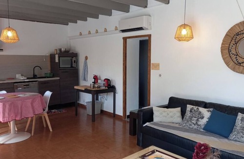 Bidache Apartment | Romantic Getaway in the Basque Country - Private Terrace - Nature and Tranquility