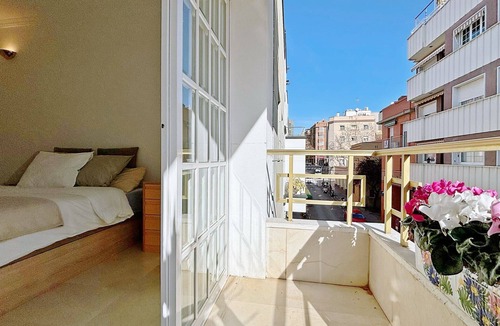Esplugues de Llobregat Ski Chalet | Rooftop terrace Premier Balcony Double room -Shared Bathroom and Washroom