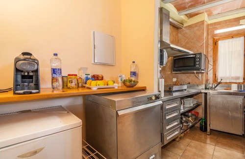 Conques Apartment | Room 'Habitación Doble' with Mountain View, Wi-Fi and Air Conditioning