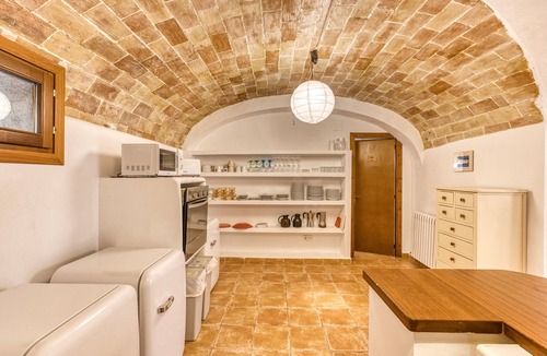 Creixell Apartment | Room 'Marduix' with Shared Pool, Shared Terrace and Wi-Fi