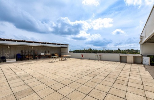 Mudaison Apartment | Room with Shared Terrace and Wi-Fi 10 Minutes from the Sea