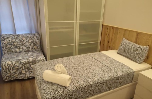Poblenou Apartment | Roós, design loft near the sea.