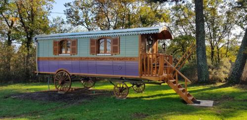 Bussac-Foret Resort | Roulotte Au Bois Chéri - Au Bois