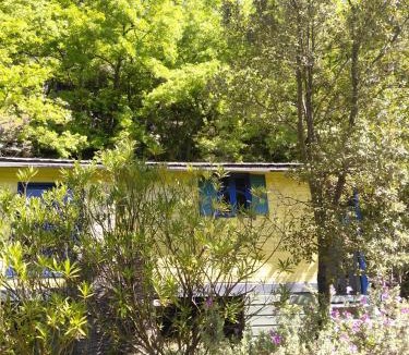 Aubres House | Roulotte de Veyronne