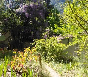 Aubres House | Roulotte de Veyronne