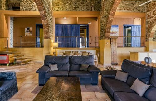 Garriguella House | Rural Mas Hortus