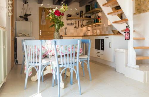 Thenon House | Rustic Chic Country Cottage