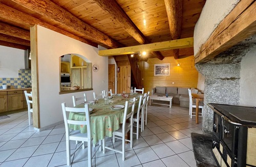 Alleyras Cottage | Rustic family retreat in the Allier Gorges, nature and hiking nearby