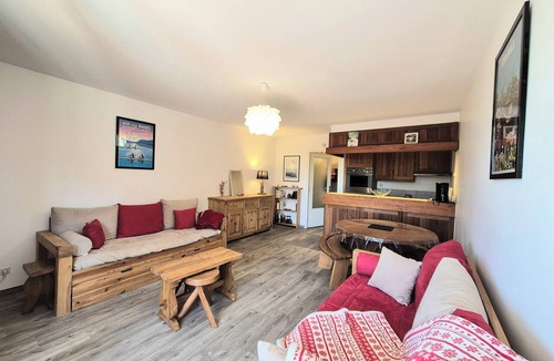 Montcel Apartment | Séjour nature et ski au Revard – Terrasse plein sud, accès pistes
