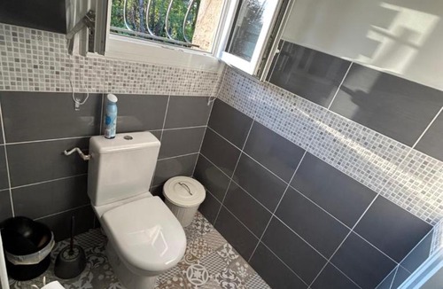 Saint-Vivien-de-Blaye Bed & Breakfast | Sérénité