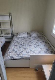 Egliseneuve-d'Entraigues Apartment | S-e-r-a-l-y 2