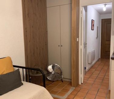 Sablet Apartment | Sablet Ventoux Rando Vignobles Dentelles Pool