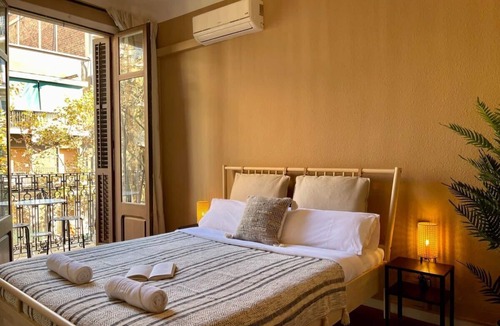 el Camp d'en Grassot i Gracia Nova Apartment | Sagrada Familia 4BD for Families