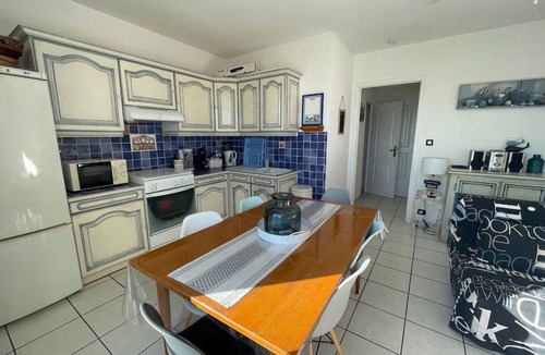 Saint-Cyprien Plage Apartment | Saint-Cyprien: 2-room apartment, sleeps 5, balcony, parking, near beach