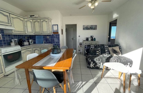 Saint-Cyprien Plage Apartment | Saint-Cyprien: 2-room apartment, sleeps 5, balcony, parking, near beach