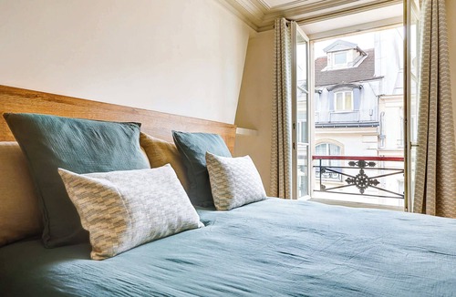 Les Halles Apartment | Saint-Honore - Design & Prestige Parisien