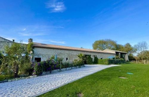 Saint-Yzans-de-Medoc Cottage | Saint-Yzans-de-Médoc, La Maison Blanche - Gîte Evasion