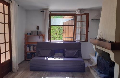 Monteux Apartment | SAKURA, Paisible et confortable appartement à la campagne