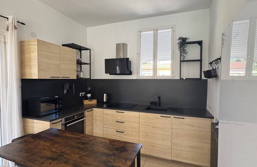 Octon House | Salagou Lake House Villa with Pool, 1 km from the lake in Octon