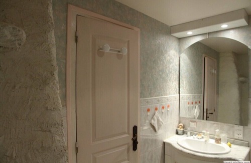 Oradour House | Sandine