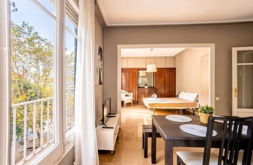 Sants Apartment | Sants Estacio - Modern and comfy 4BD for 8 guests