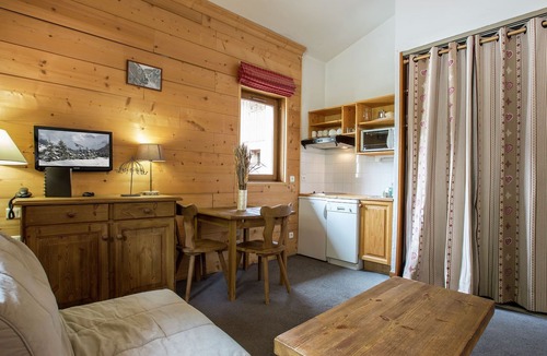 Val-d'Isere Apartment | Savoyards and rustic apartment in the heart of Val d'Isère