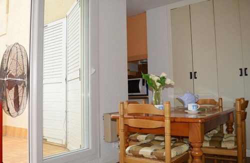 Argeles-sur-Mer Apartment | Sea Proximity: 2-Room Apartment with Terrace, A/C, and 4 Sleeps in Argelès-sur-Mer