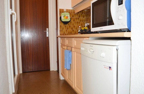 Argeles-sur-Mer Apartment | Sea Proximity: 2-Room Apartment with Terrace, A/C, and 4 Sleeps in Argelès-sur-Mer