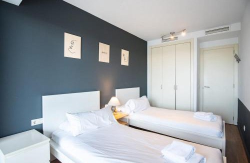 Diagonal Mar i el Front Maritim del Poblenou House | Seafront suite with terrace