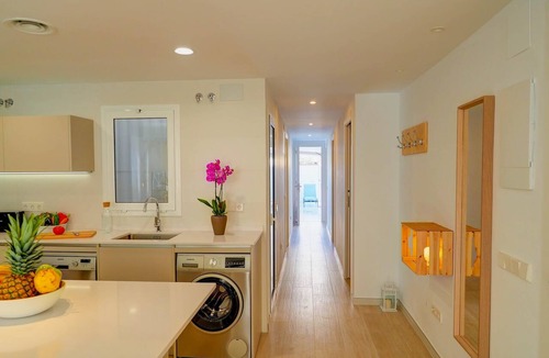 Sitges Apartment | Sebastian Patio by Hello Homes Sitges