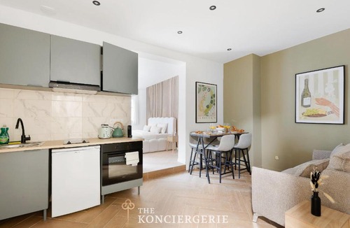 Quartier de la Maison-Blanche Apartment | Sejour d'exception a Paris - Appartement raffine pour 4