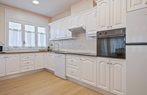 Sant Ramon Cottage | Self catering Villa Manresana for 24 people