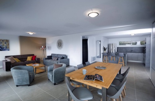 Cessenaz Apartment | Semnoz Apartment - Lake view in Sévrier