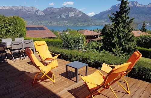Cessenaz Apartment | Semnoz Apartment - Lake view in Sévrier