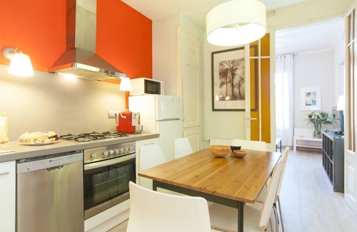 La Sagrada Familia Apartment | SF An apartment 300 meters from the Sagrada Familia temple - FREE WIFI