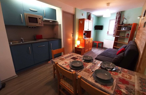 Prapoutel Apartment | Ski-in Apartment - Family Comfort