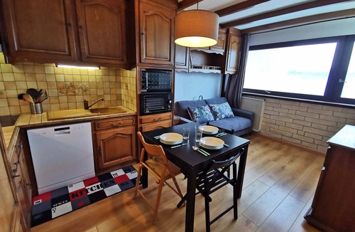 Prapoutel Apartment | Ski-in/Ski-out 2-Room Apartment – Sleeps 5 – Mountain Views – Fully Equipped