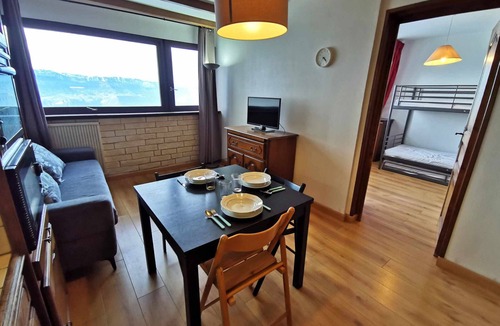 Prapoutel Apartment | Ski-in/Ski-out 2-Room Apartment – Sleeps 5 – Mountain Views – Fully Equipped