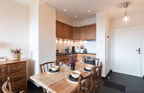 Pla d'Adet Apartment | Ski-in/Ski-out apartment with heated pool and parking