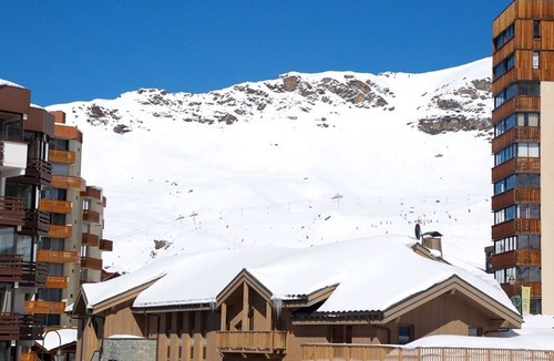 Val-Thorens Apartment | Ski-In/Ski-Out Apartment in Val Thorens - 5 Guests, Well-Equipped, Quiet Area