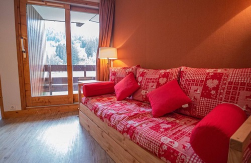Valmorel Apartment | Ski-in/Ski-out Apartment, Balcony with Piste View, Near ESF, Pets Allowed