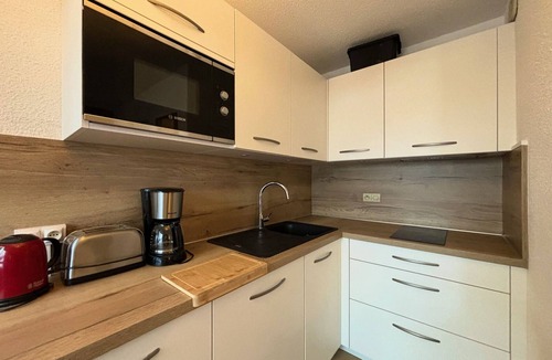 Les Bruyeres Apartment | Ski-in Studio for 4 - Les Menuires