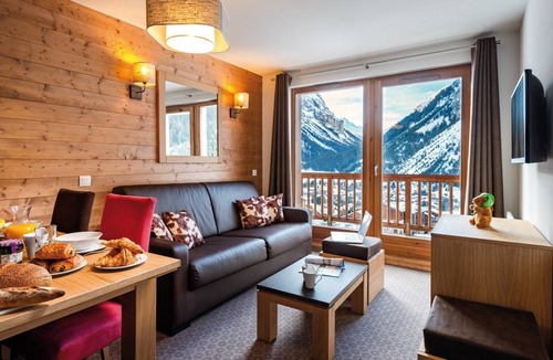 Pralognan-la-Vanoise Condo | Skis aux pieds + Accès Piscine