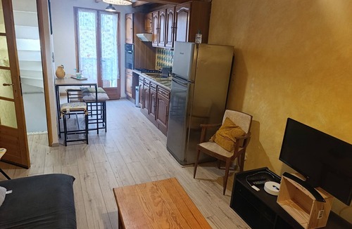 Villelongue-de-la-Salanque House | Small village house in Catalonia: Le Souleillou, beaches 7 mn away